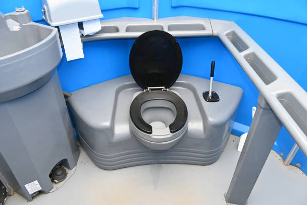 Best Portable restroom trailer rental  in Perry, LA